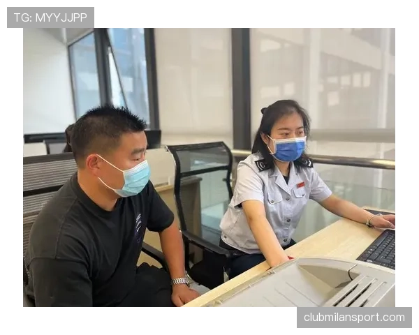非接触犯规判罚为何争议大，裁判如何精准界定犯规界限？